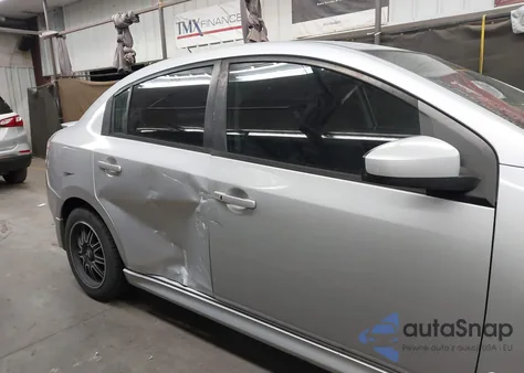 2011 Nissan Sentra 2.0Sr из США, поврежденный, VIN 3N1AB6AP9BL700332